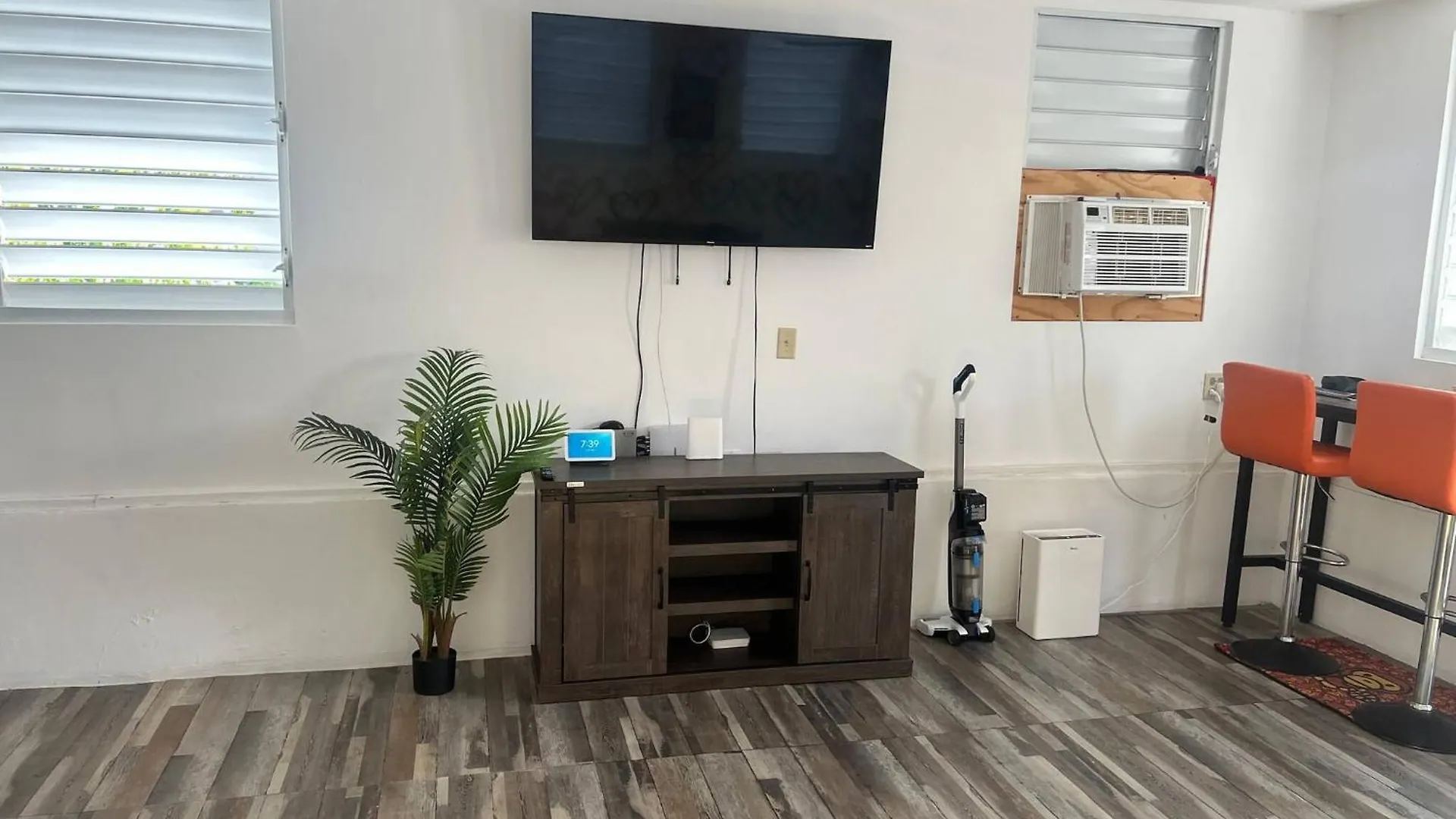 Апартаменты Art Deco Studio W Private Balcony Close To Beach Сан-Хуан